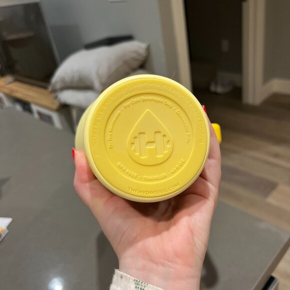 Hydrojug 40 oz 🍋 Main Squeeze 🍋 Lemon Fruit Tumbler - RETIRED SOLD OUT - Picture 5 of 6